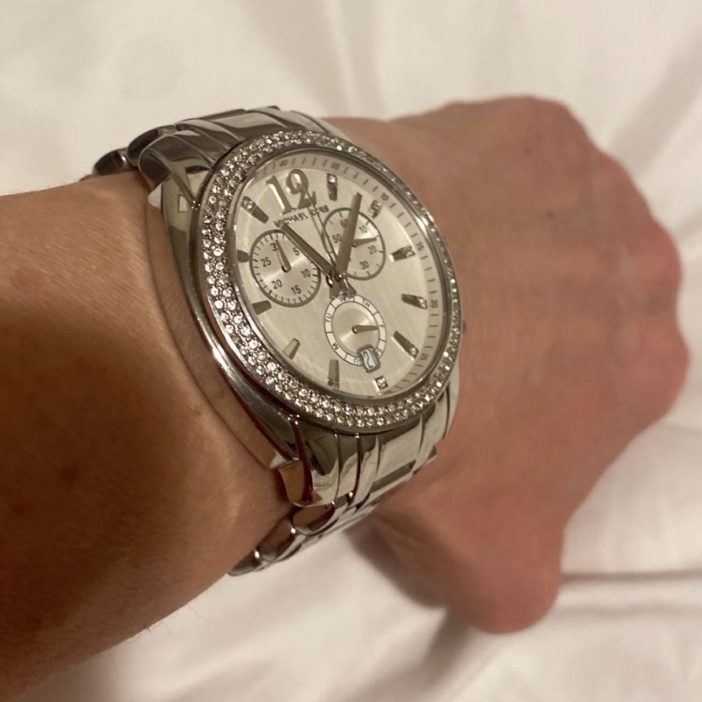 Watch - Picture 4 of 4